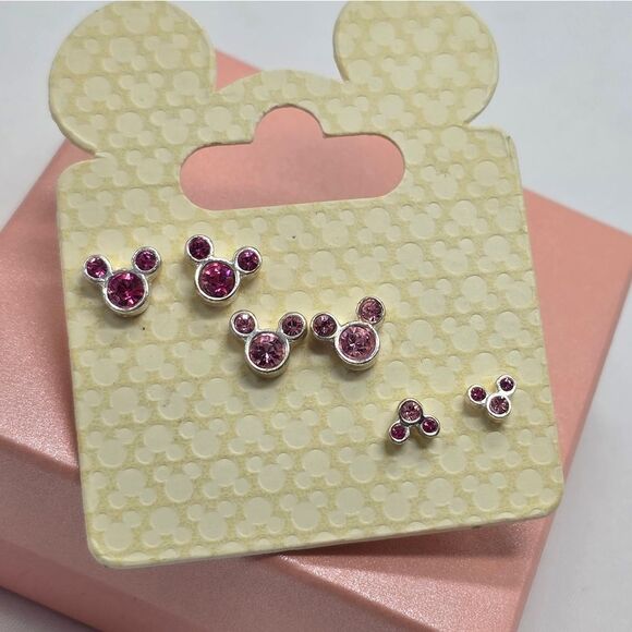 🔸️NIB Disney Pink Rhinestone Minnie Mouse Post Earrings Set Of 3 - Picture 1 of 3